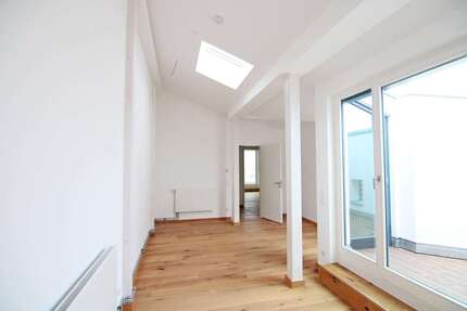 Wohnung zum Mieten in Berlin 1.899 € 79.32 m²