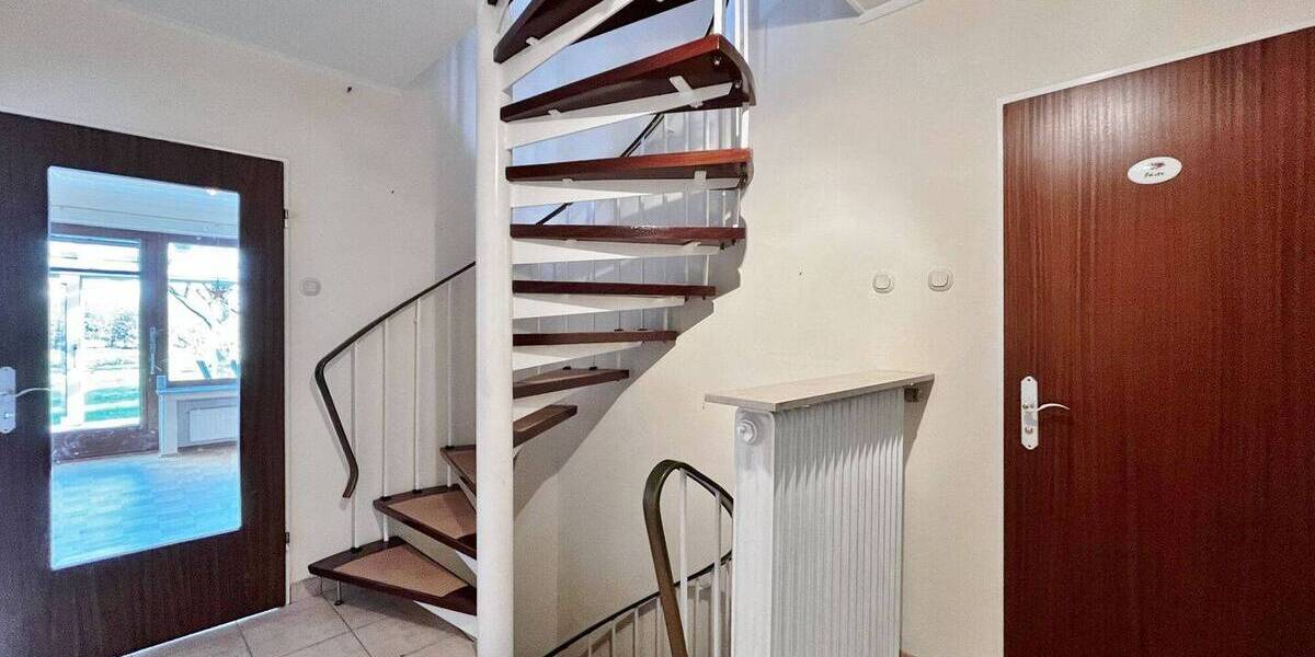 Doppelhaushälfte Bremen Kattenturm - 8 Zimmer, 230 m&sup2;, 399.000&euro; | Angebot:26309071