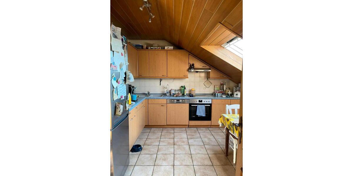 Dachgeschoßwohnung Riedstadt - 5 Zimmer, 128 m&sup2;, 1.700&euro; | Angebot:26322078