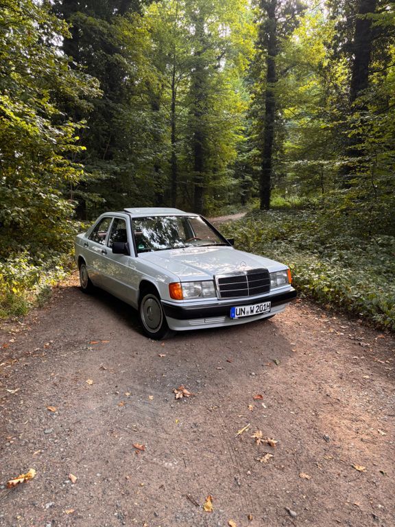 Mercedes-Benz 190 213.452 km 5.200 € Lünen 44536