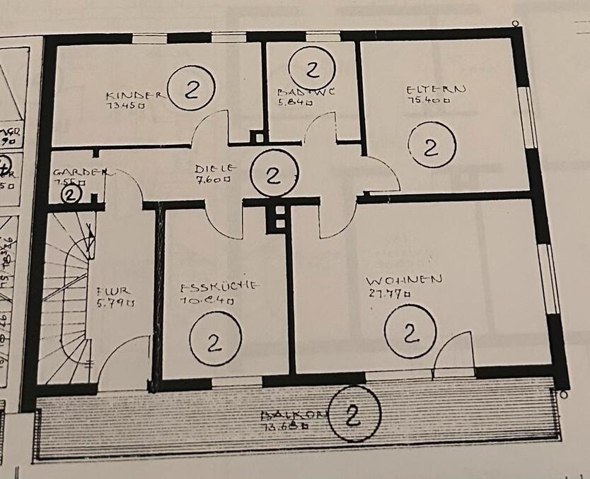 Helle 3,5 Zimmer Wohnung mit großem Garten & kernsaniert