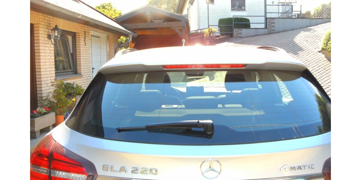 Mercedes-Benz GLA 220 4Matic Sport 14.200 km 32.500 &euro; Kürten 51515