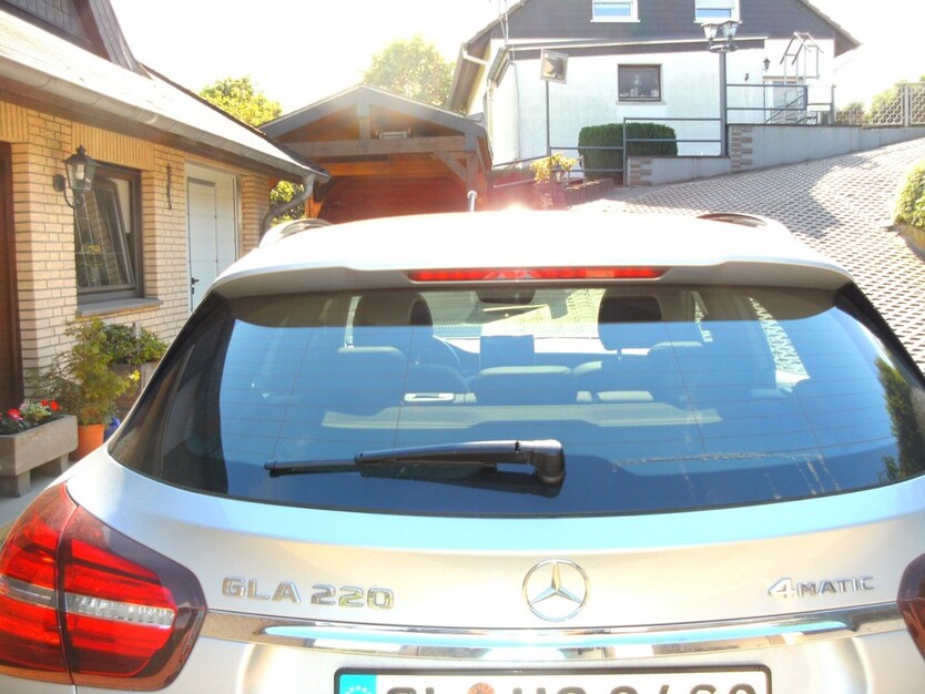 Mercedes-Benz GLA 220 4Matic Sport 14.200 km 32.500 € Kürten 51515