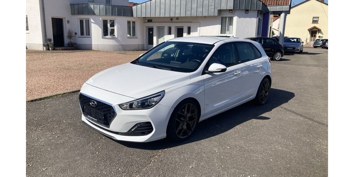 Hyundai i30 69.900 km 13.450 &euro; Bruchmühlbach 66892