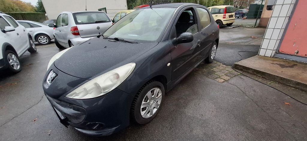 Peugeot 206 165.900 km 1.990 &euro; Dortmund 44339