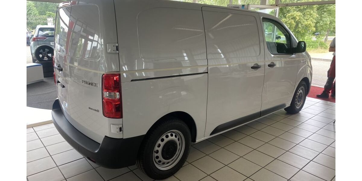 Toyota Proace (Verso) 79.998 km 21.990 &euro; Ruhland 01945