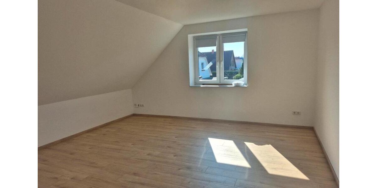 Dachgeschoßwohnung Grasberg - 1 Zimmer, 67 m&sup2;, 750&euro; | Angebot:25895358