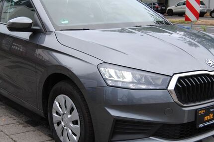 Skoda Fabia 56.600 km 11.900 &euro; Dreieich 63303