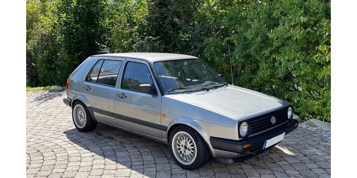 VW Golf 222.000 km 4.800 &euro; Hilders 36115