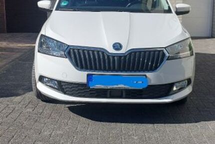 Skoda Fabia 24.780 km 12.590 &euro; Krefeld 47807