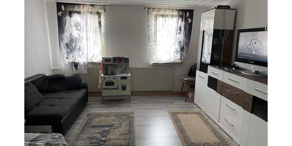 Mehrfamilienhaus, Wohnhaus Uffenheim - 7 Zimmer, 178 m&sup2;, 210.000&euro; | Angebot:25879295