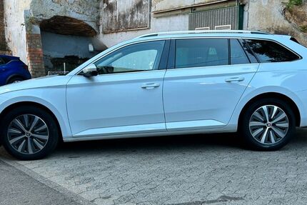 Skoda Superb 171.000 km 18.900 &euro; Saarbrücken 66117