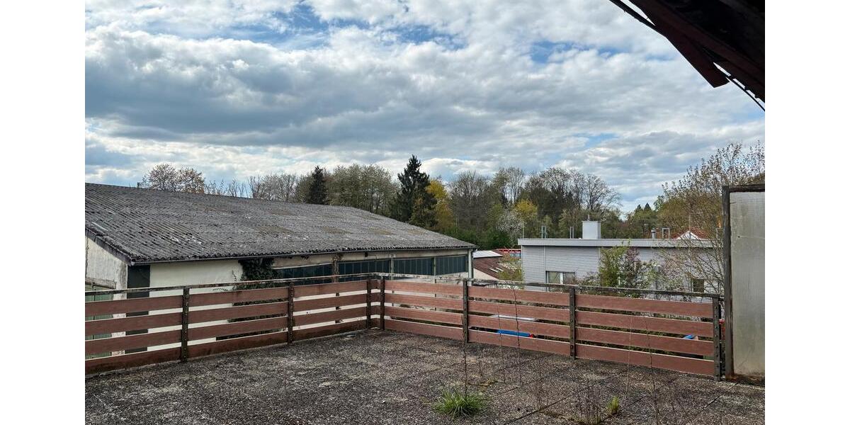 Mehrfamilienhaus, Wohnhaus Namborn - 8 Zimmer, 200 m&sup2;, 1.750&euro; | Angebot:26384356