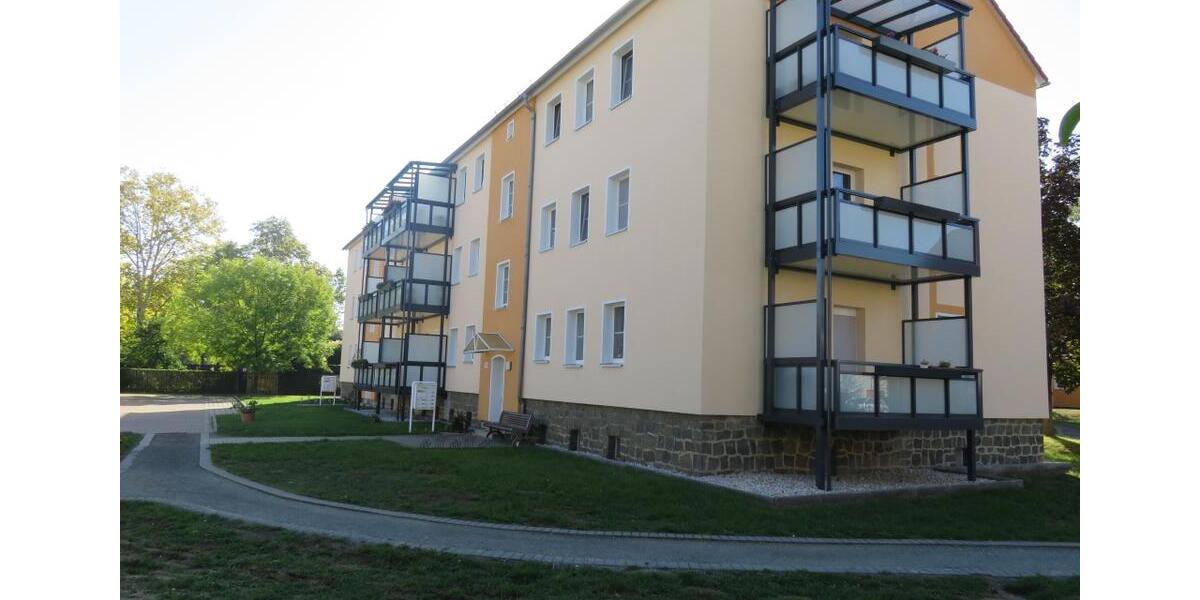 Erdgeschoßwohnung Lucka - 2 Zimmer, 45 m&sup2;, 300&euro; | Angebot:26636649