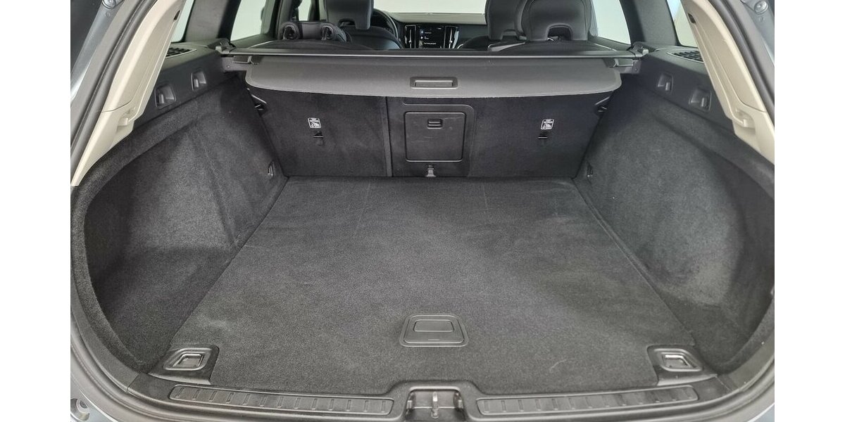 Volvo V60 LED ACC Spur Klima Navi Scheckheft 95.600 km 22.990 &euro; Garrel 49681
