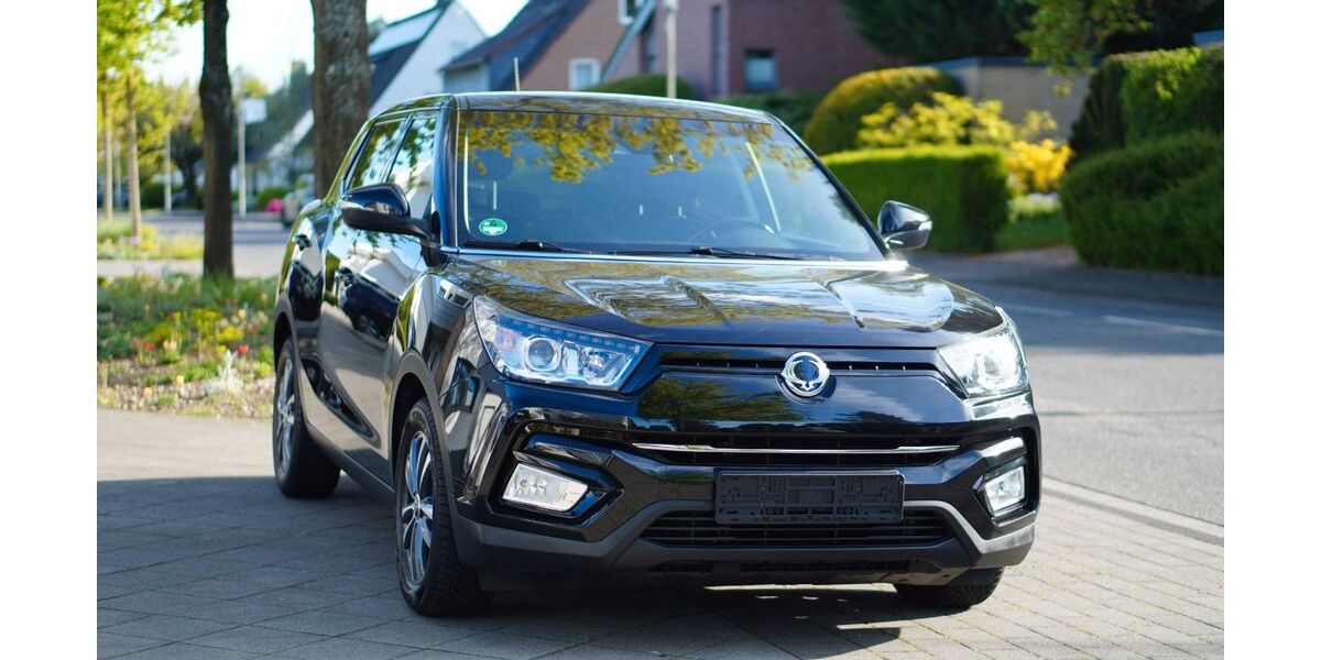 SsangYong Tivoli 66.750 km 11.500 &euro; Mönchengladbach 41063