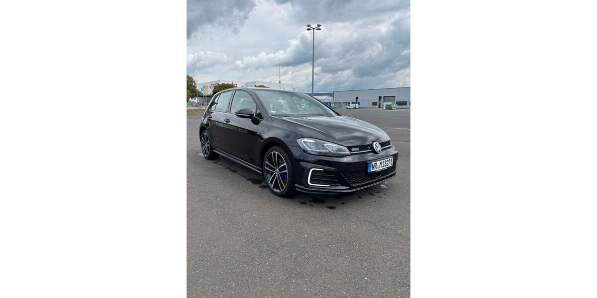 VW Golf 82.000 km 21.899 &euro; Neuwied 56566