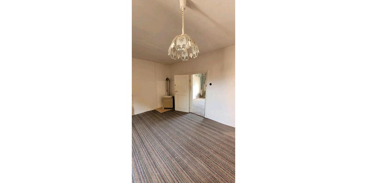 Einfamilienhaus Genthin - 6 Zimmer, 100 m&sup2;, 65.000&euro; | Angebot:26906075