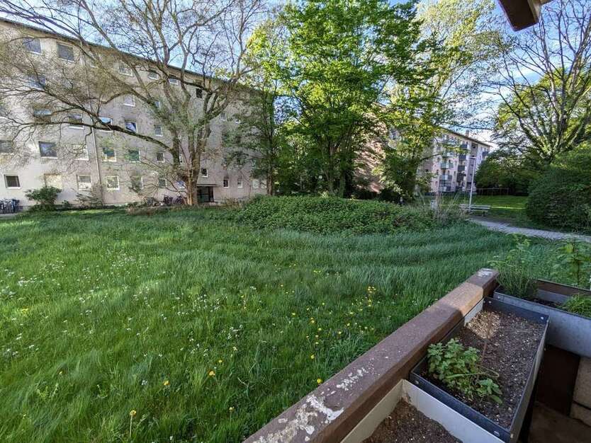 Wohnung zum Kaufen in Karlsruhe 180.000 € 57 m²