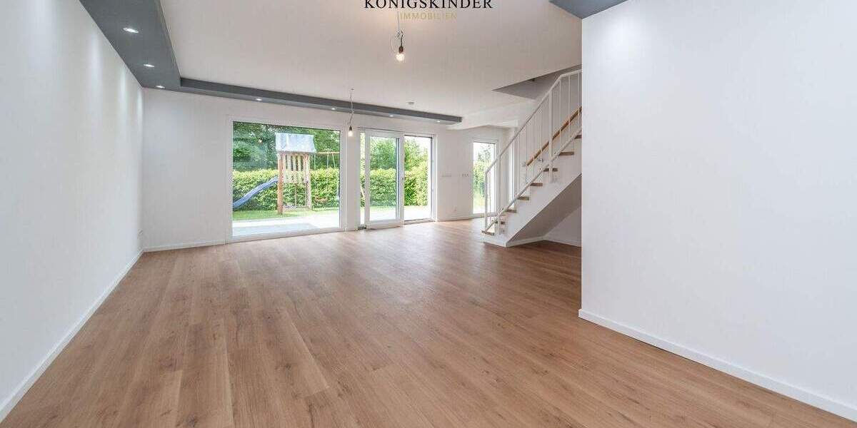 Doppelhaushälfte Stuttgart Zuffenhausen - 8 Zimmer, 154 m&sup2;, 945.000&euro; | Angebot:24709813