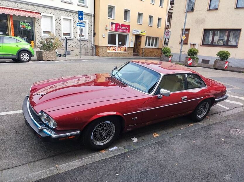 XJS