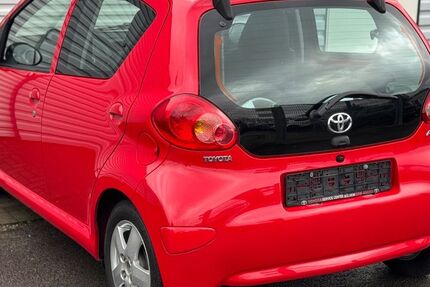 Toyota Aygo (X) 108.220 km 3.990 &euro; Solingen 42719