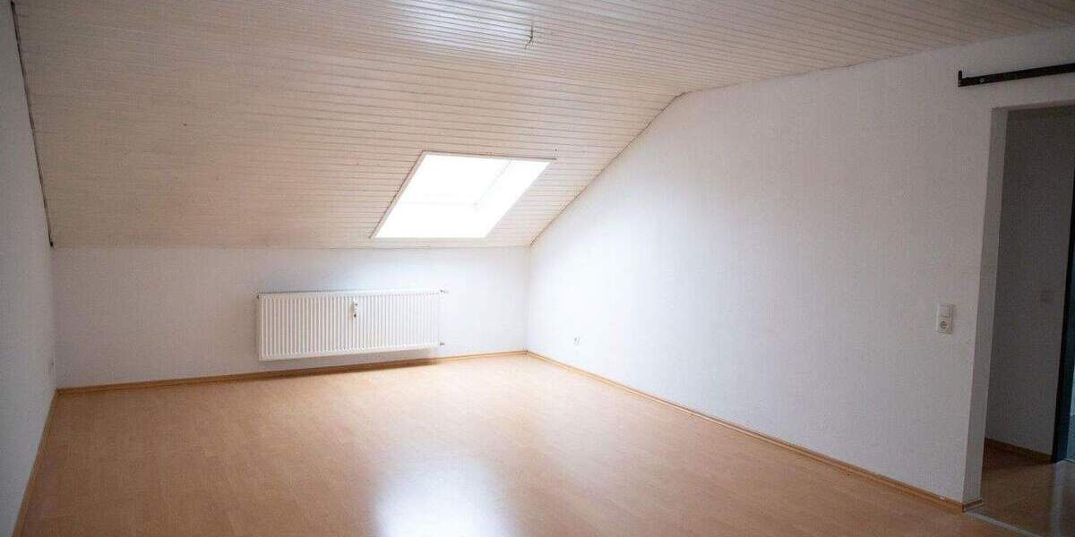 Etagenwohnung Deggendorf - 3 Zimmer, 68 m&sup2;, 215.000&euro; | Angebot:25752240