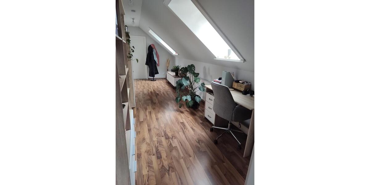 Dachgeschoßwohnung Linden - 2 Zimmer, 71 m&sup2;, 750&euro; | Angebot:26461803