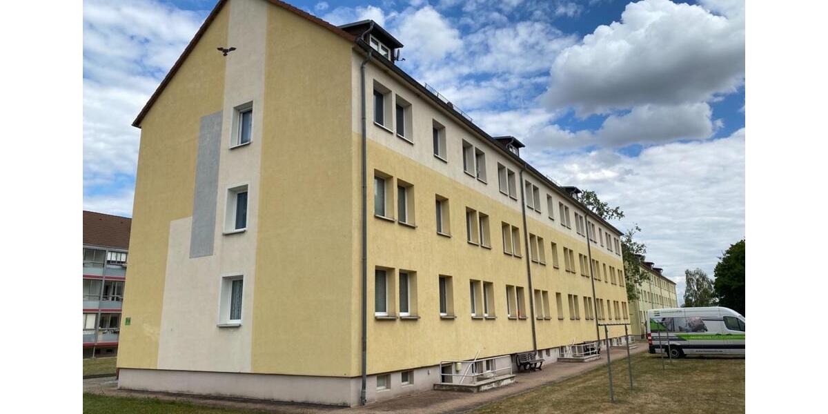 Etagenwohnung Meuselwitz - 3 Zimmer, 57 m&sup2;, 305&euro; | Angebot:24863015