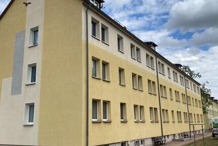 Wohnung Meuselwitz - 3 Zimmer, 57 m&sup2;, 305&euro; | Angebot:24863015