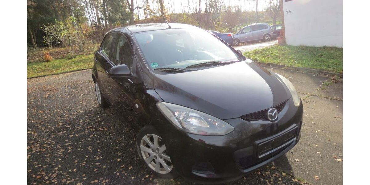 Mazda 2 212.000 km 999 &euro; Schlangenbad 65388