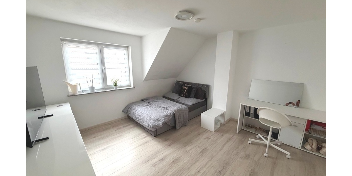 Modern wohnen im Herzen von Uhingen: 4,5 Zimmer (BJ 2017) im 2. OG + Stellplatz - 4.5 Uhingen Uhingen | Angebot:26331970