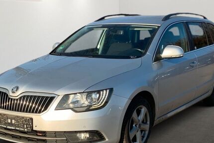 Skoda Superb 210.819 km 7.599 &euro; Brehna 06796