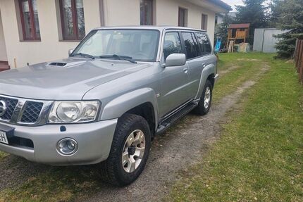 Nissan Patrol 211.500 km 21.999 &euro; Lomianki 