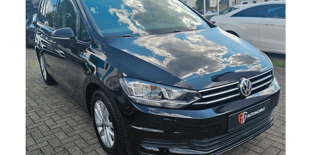 VW Touran 93.000 km 14.999 &euro; Bielefeld 33659