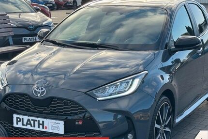 Toyota Yaris 4.934 km 31.990 € Rostock-Warnemünde 18119