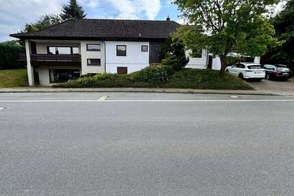 Haus zum Mieten in Hille 1.600 € 278 m²