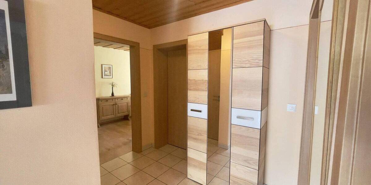 Einfamilienhaus Dingolfing/Teisbach Teisbach - 7 Zimmer, 173 m&sup2;, 495.000&euro; | Angebot:26228777