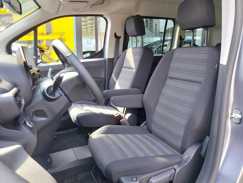 Opel Combo Life - e Ultimate 1.500 km 28.290 € HAAN 42781