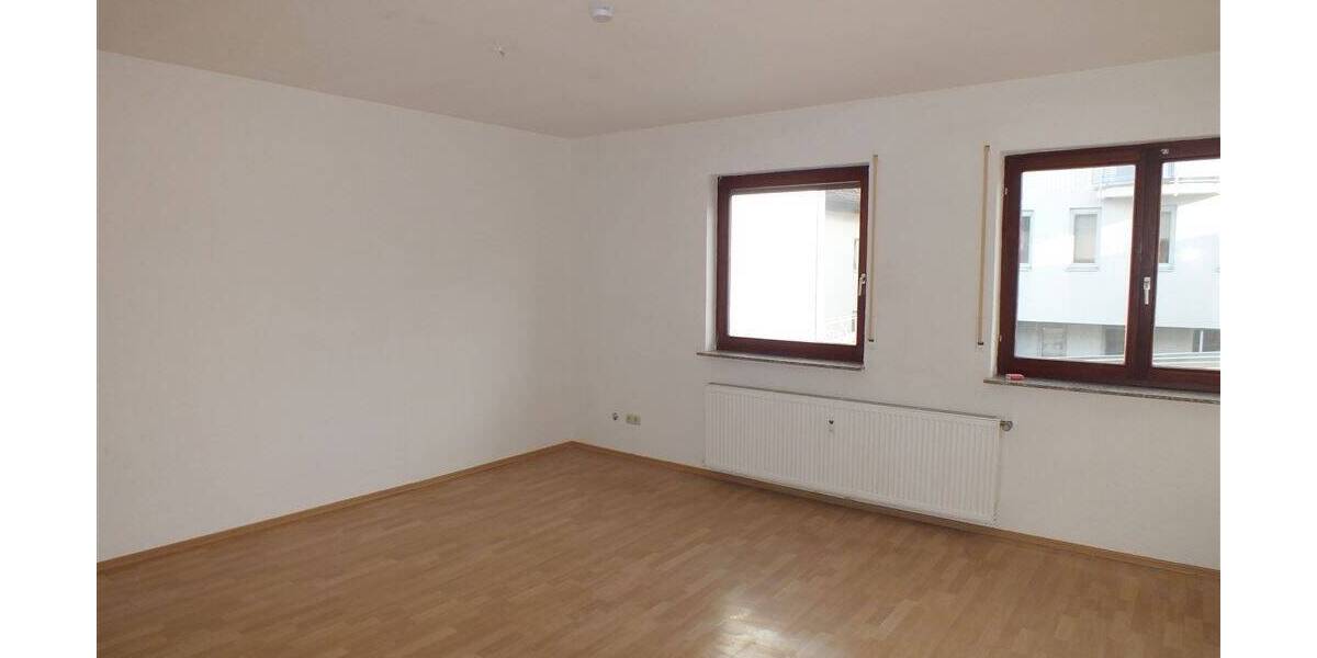 3 Zimmer Wohnung in Nauheim mit ca. 90m² Wohnfläche mit Carport im Hof 3 zimmer