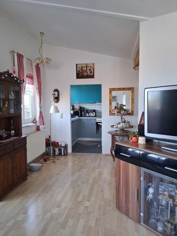 2 Zimmer Wohnung in Hönow Hoppegarten bei Berlin mit großer Dachterrasse EBK Tiefgarage zimmer