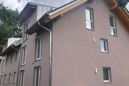 Wohnung Landshut Landshut-West - 2 Zimmer, 75 m&sup2;, 1.245&euro; | Angebot:27145453