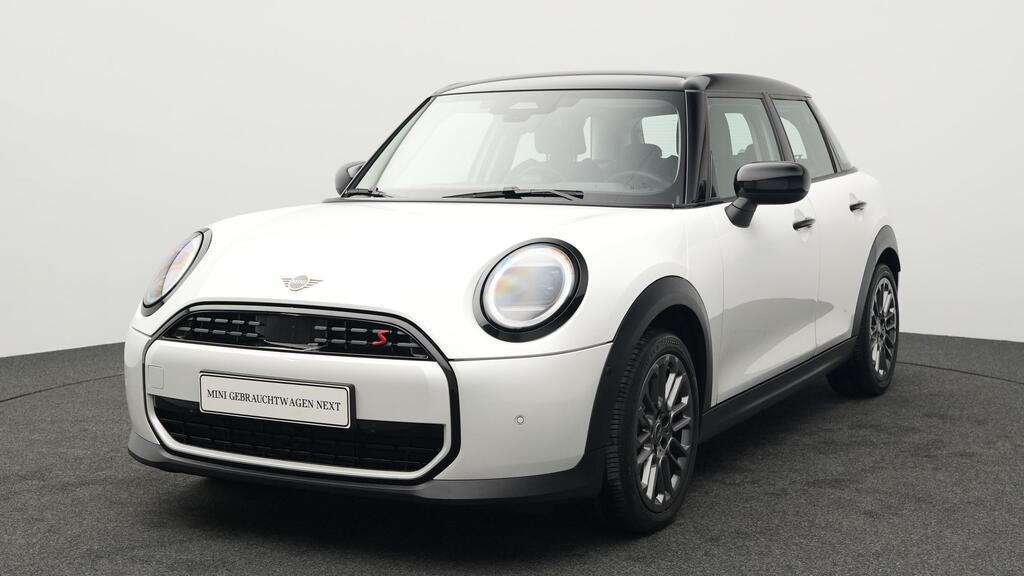 Mini Cooper S 8.609 km 30.182 &euro; München 80788