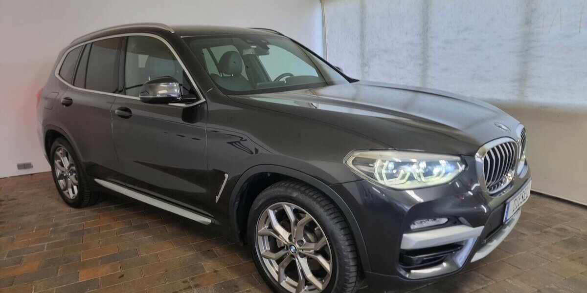 BMW X3 2.0 dA sDrive18 xLine LED AHK HeadUp Hifi 99.800 km 28.850 &euro; Garrel 49681