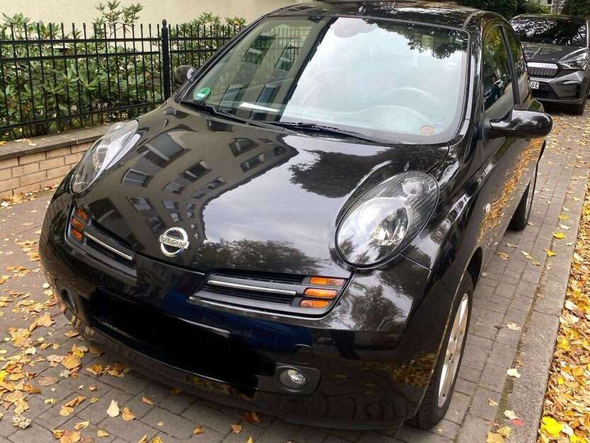 Nissan Micra 122.983 km 2.000 € hamburg 22087