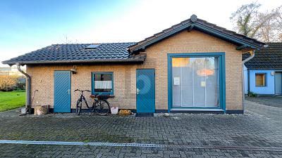 CHARAKTERHAUS MIT SEPARATEM KUTSCHERHAUS - Einfamilienhaus Wankendorf | Angebot:26176362
