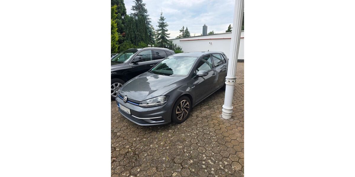 VW Golf 132.000 km 10.000 &euro; Koblenz am Rhein 56072