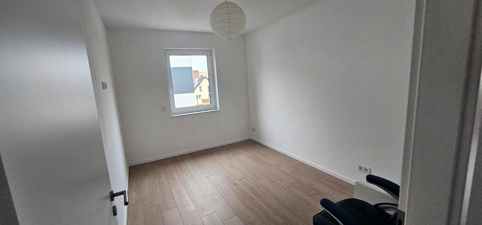 Etagenwohnung Stollberg (Erzgebirge) - 3 Zimmer, 66 m&sup2;, 980&euro; | Angebot:26138157