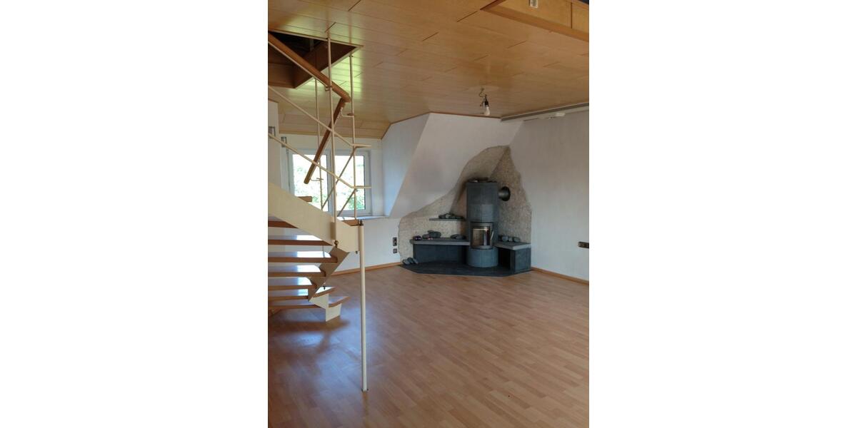 Dachgeschoßwohnung Baunatal - 4 Zimmer, 124 m&sup2;, 1.080&euro; | Angebot:25419152