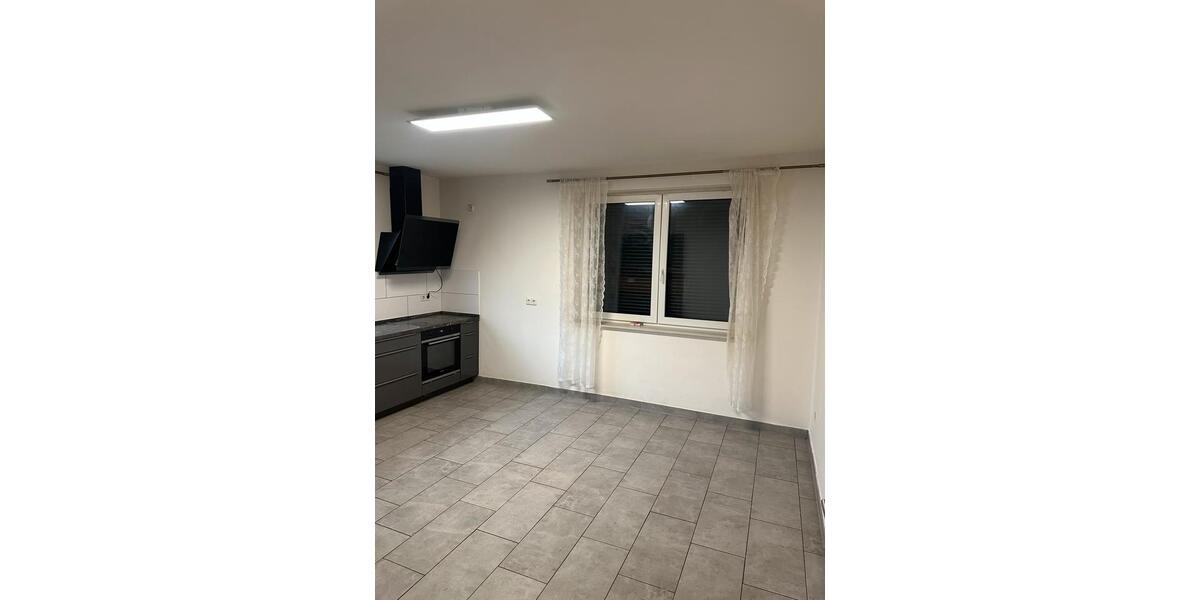 Einfamilienhaus Windeck - 7 Zimmer, 168 m&sup2;, 515.000&euro; | Angebot:26762081